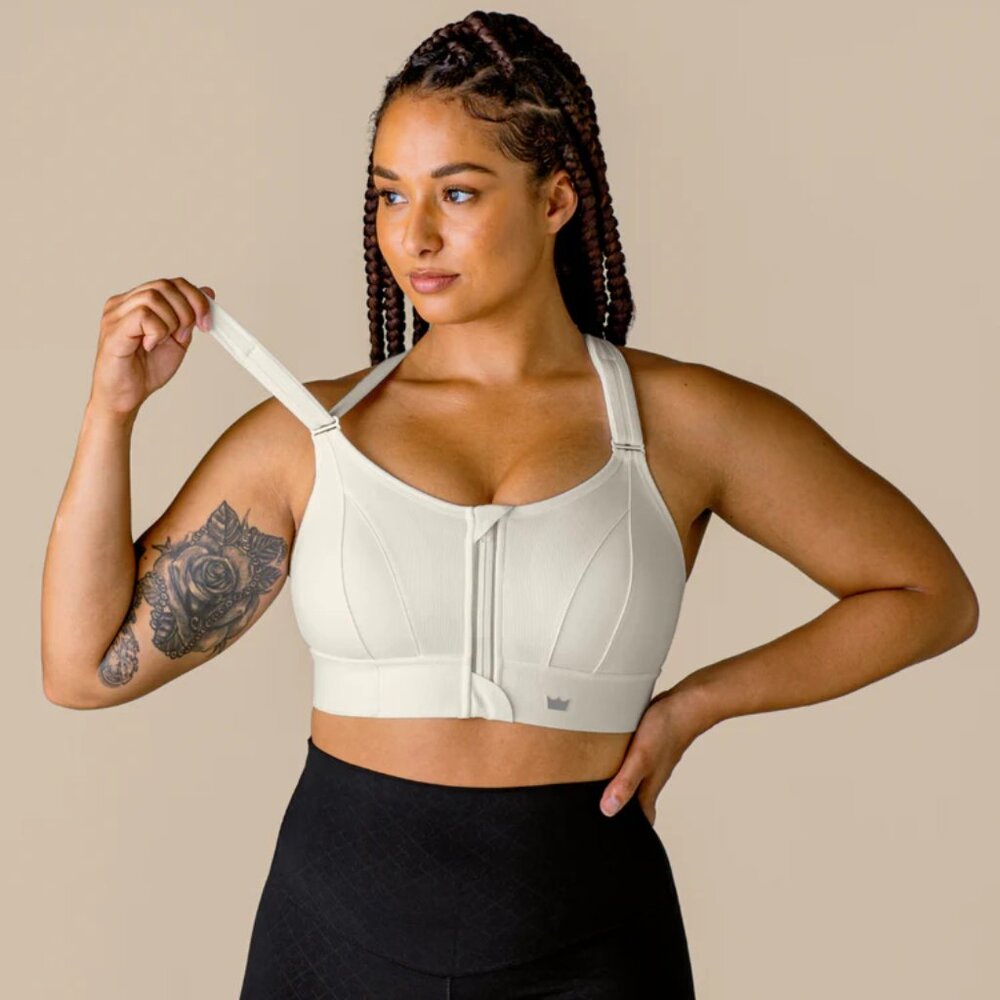 NWT SHEFIT High Impact Ultimate Sports Bra in White, 2Luxe